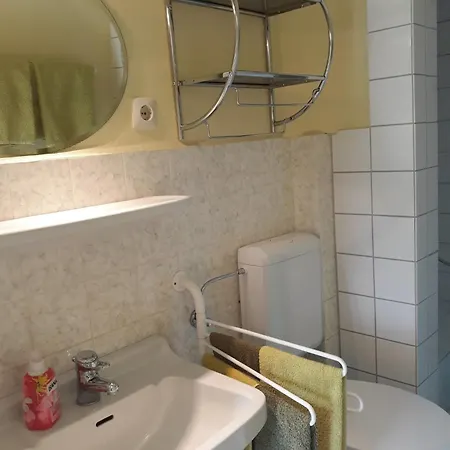 'unter Der Linde' * Neuenkirchen (Cuxhaven)